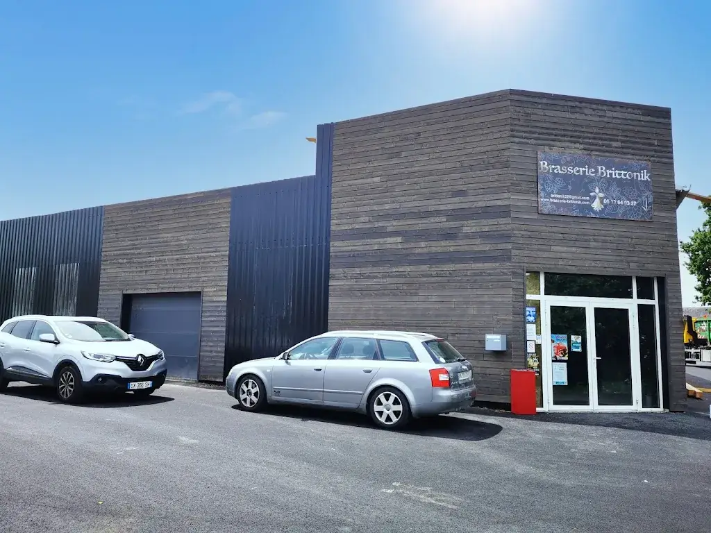 Brasserie Brittonik - Vente de bières artisanales Bretonnes_Broons_slider_image_3