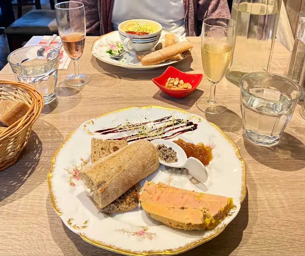 angeline anthonysamy_Au Coin Du Feu_Camors_recensione