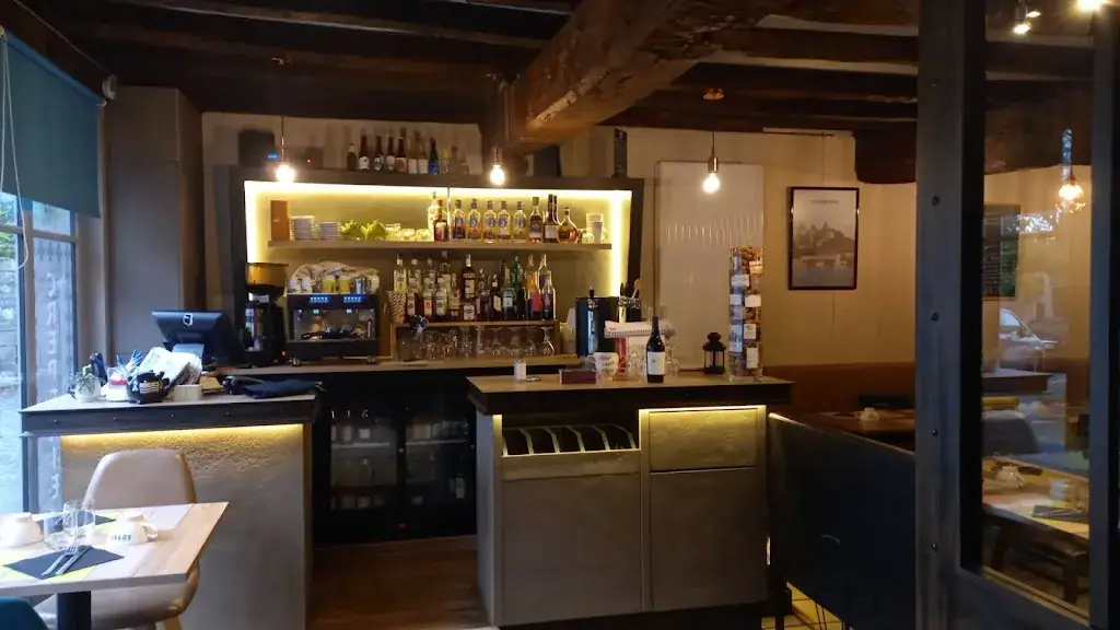 La Cour du Temple restaurant in Combourg