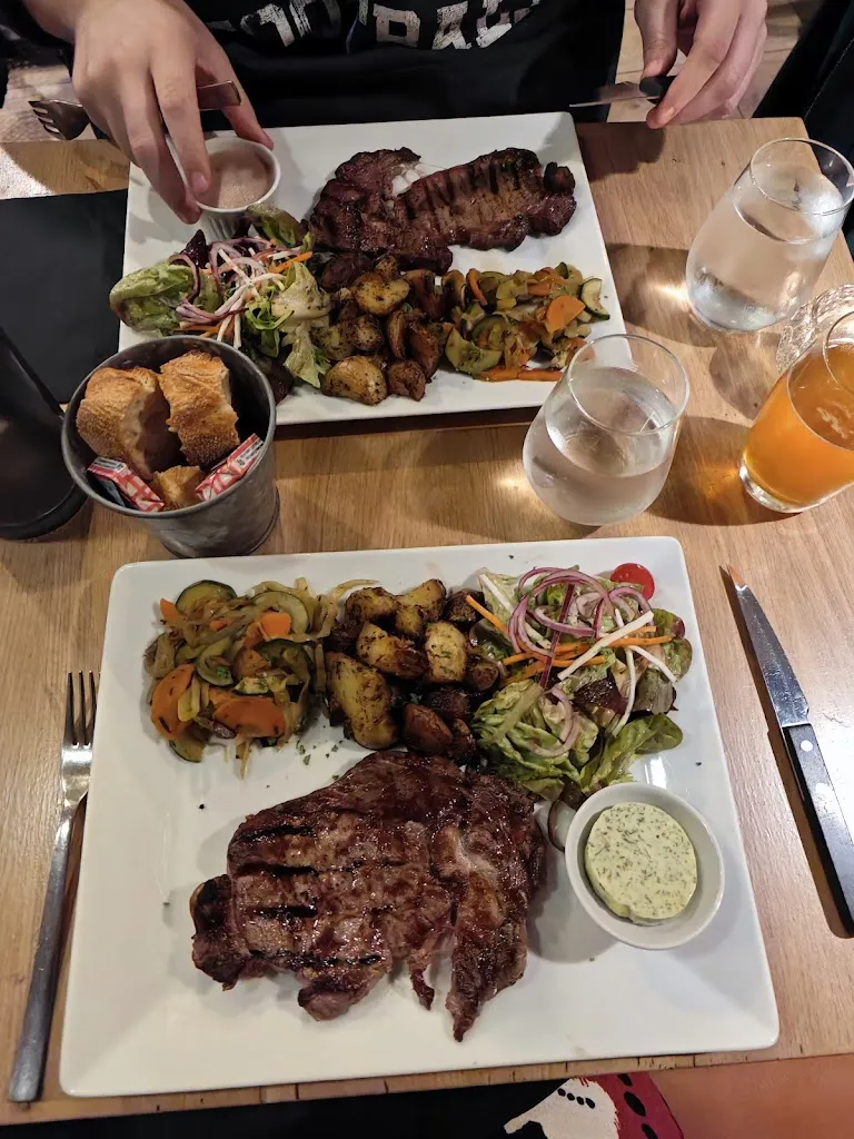 Thereseanne Mc Cormack_Cosy Braise_Saint-Malo_review