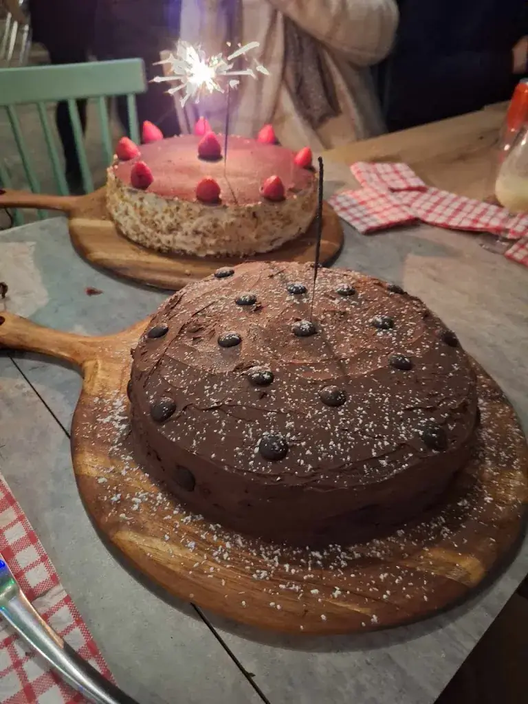 Vero DM_LA GUINGUETTE DE L'ETANG_Bessenay_review