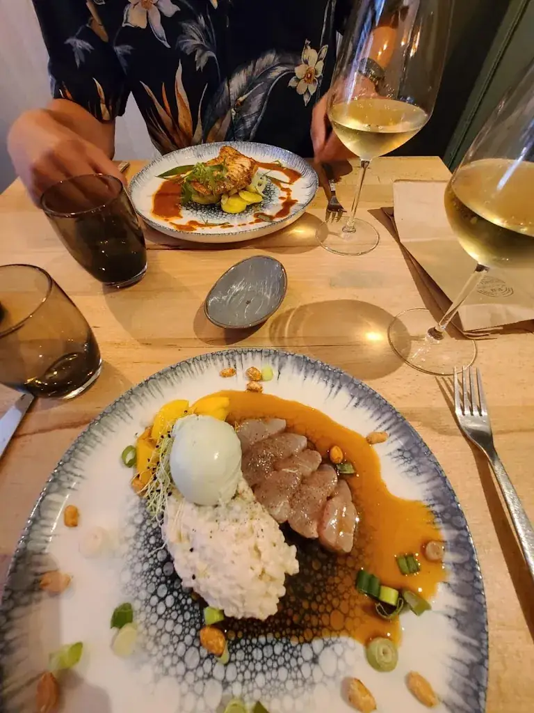 Layne S_Yilin_Saint-Malo_review