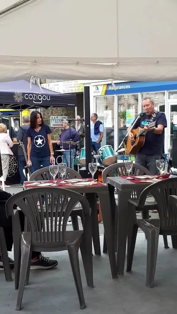 Café de la place_Callac_slider_image_2