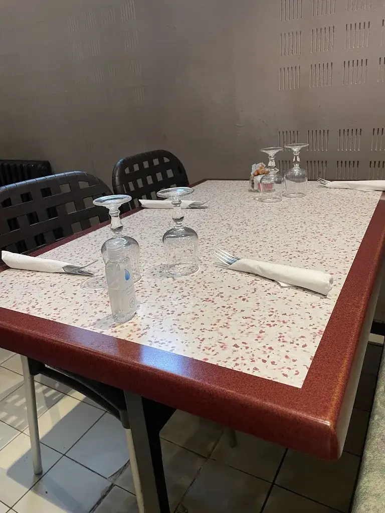 Dannia Parra_Kastel Yann_Callac_review