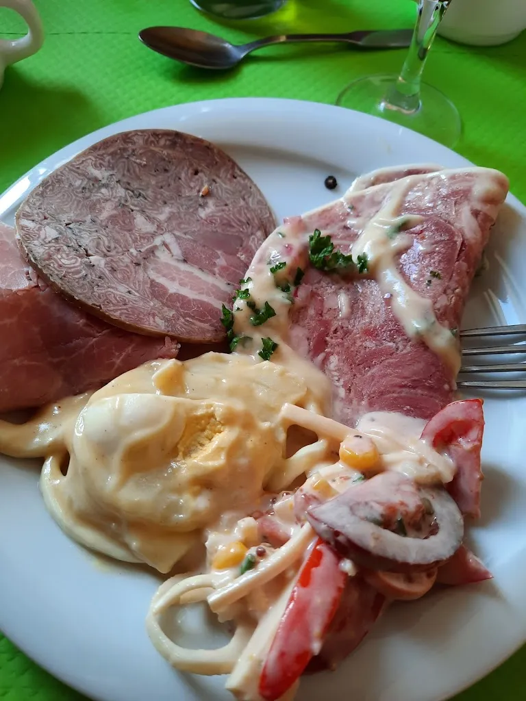 Restaurant LA TABLE GOURMANDE_Plusquellec_slider_image_2