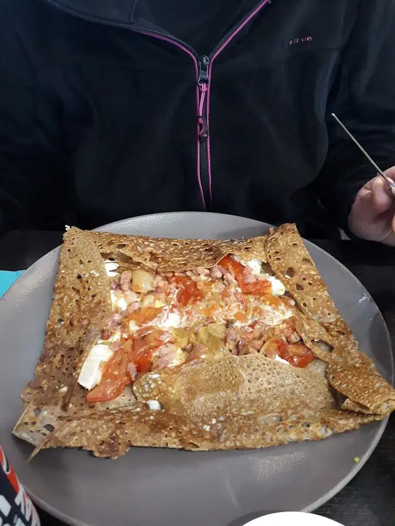 Bar Bazar Chez Paulo_Callac_slider_image_1