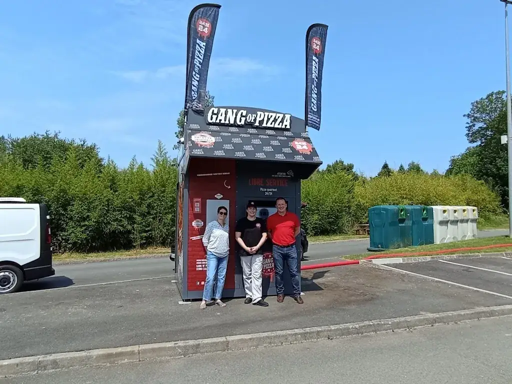 Gang Of Pizza_Callac_slider_image_3