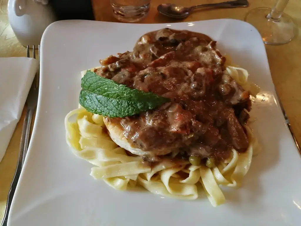 Patrick Hartwig_L'Auberge Basque_Callac_review