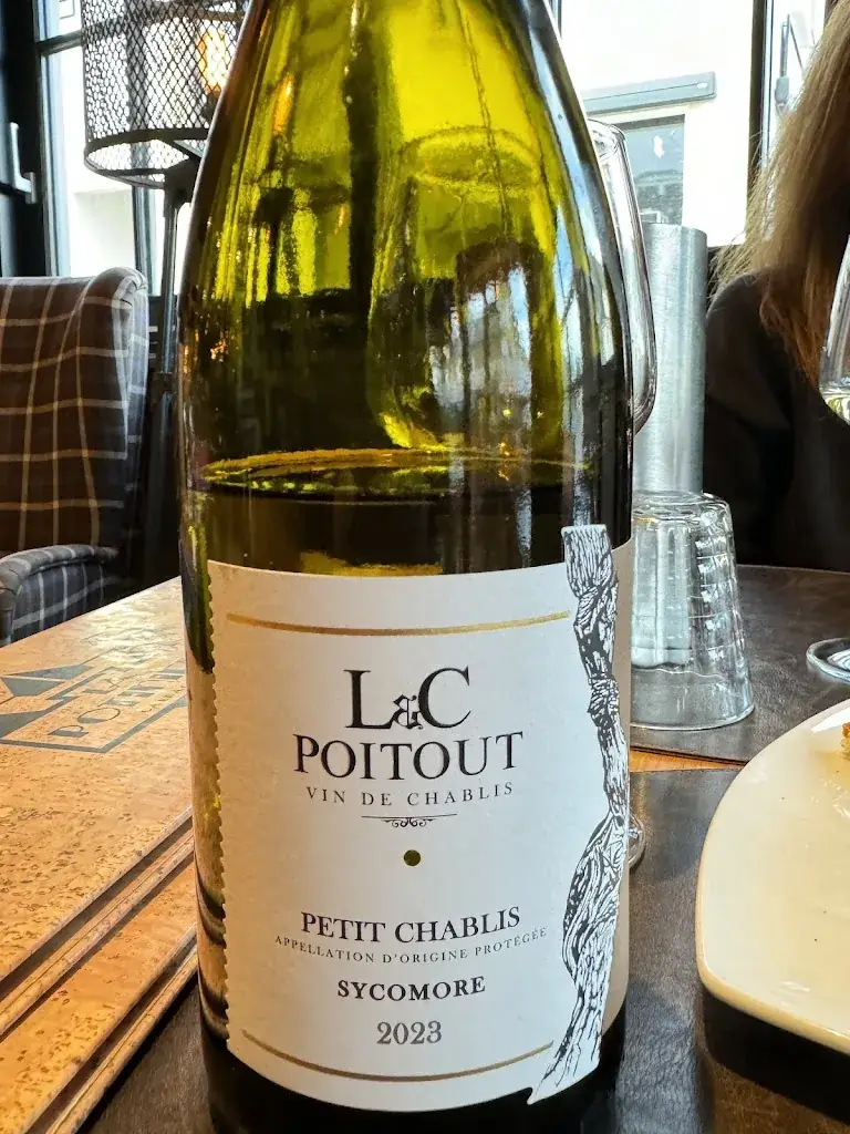 Kevin Flynn_La Potinière_Carnac_review