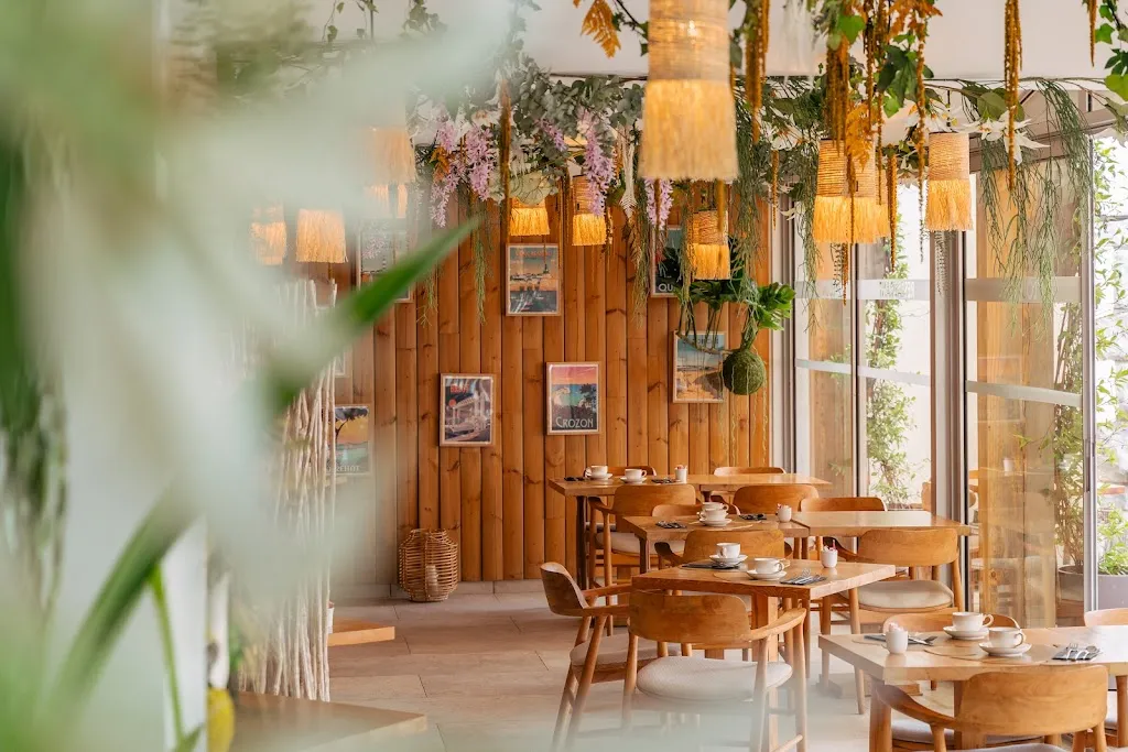 Restaurant & Écailler La Canopée restaurant in Carnac