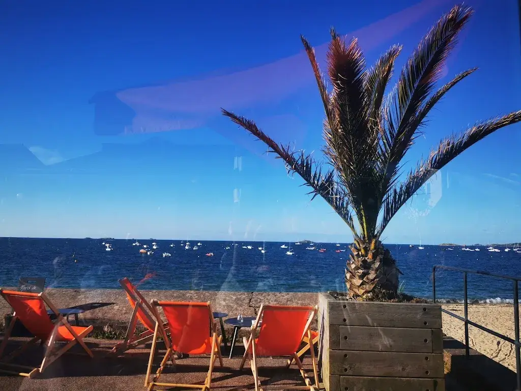 Edel Powell_Le Petit Relais_Carantec_review