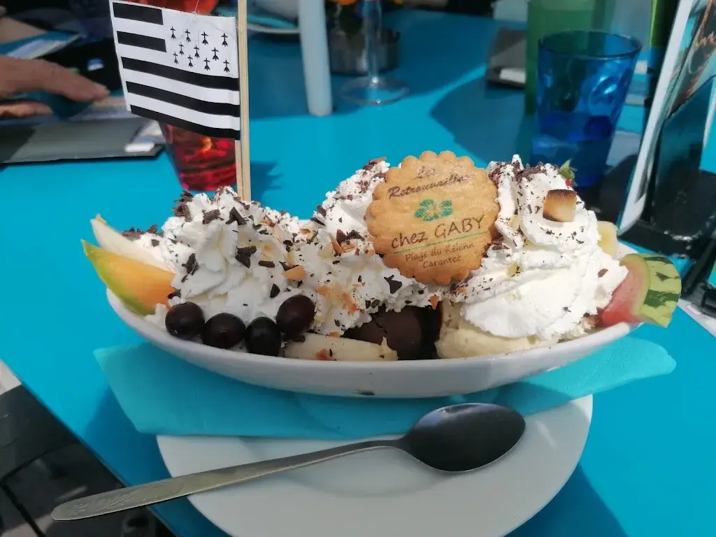 Pi Lilja_Les Retrouvailles _Carantec_review