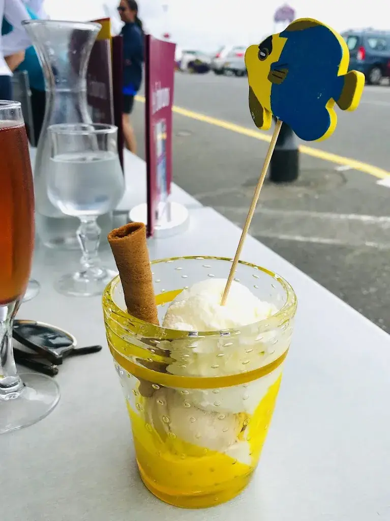 Phoebe Lanzer Wood_Crêperie les Embruns_Camaret-sur-Mer_Bewertung