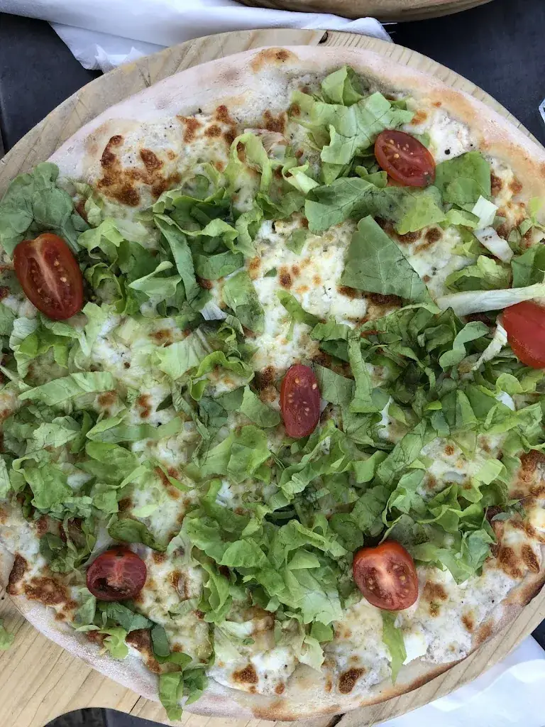 Andreas Gorbach_Bar The Donegan_Camaret-sur-Mer_review