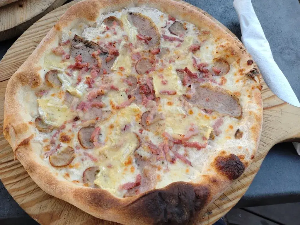 Bar The Donegan_Camaret-sur-Mer_slider_image_2