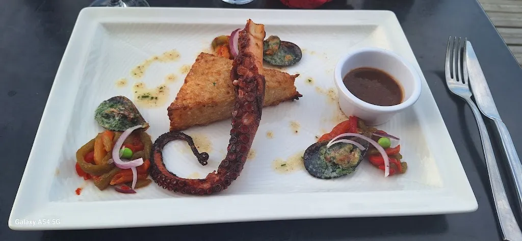 Yves_Le Langoustier_Camaret-sur-Mer_review