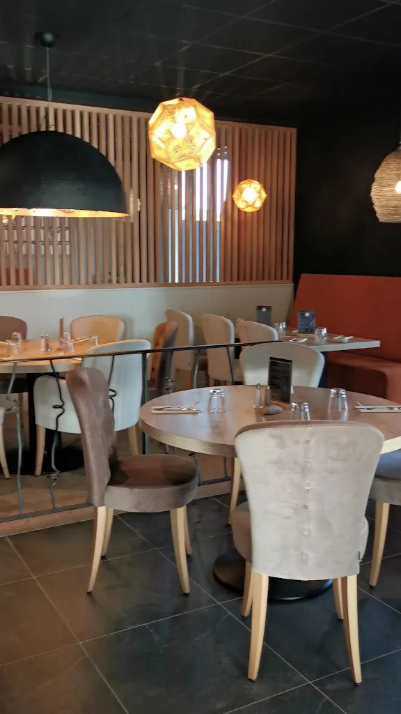 La Taverne Bruzoise_Bruz_slider_image_2