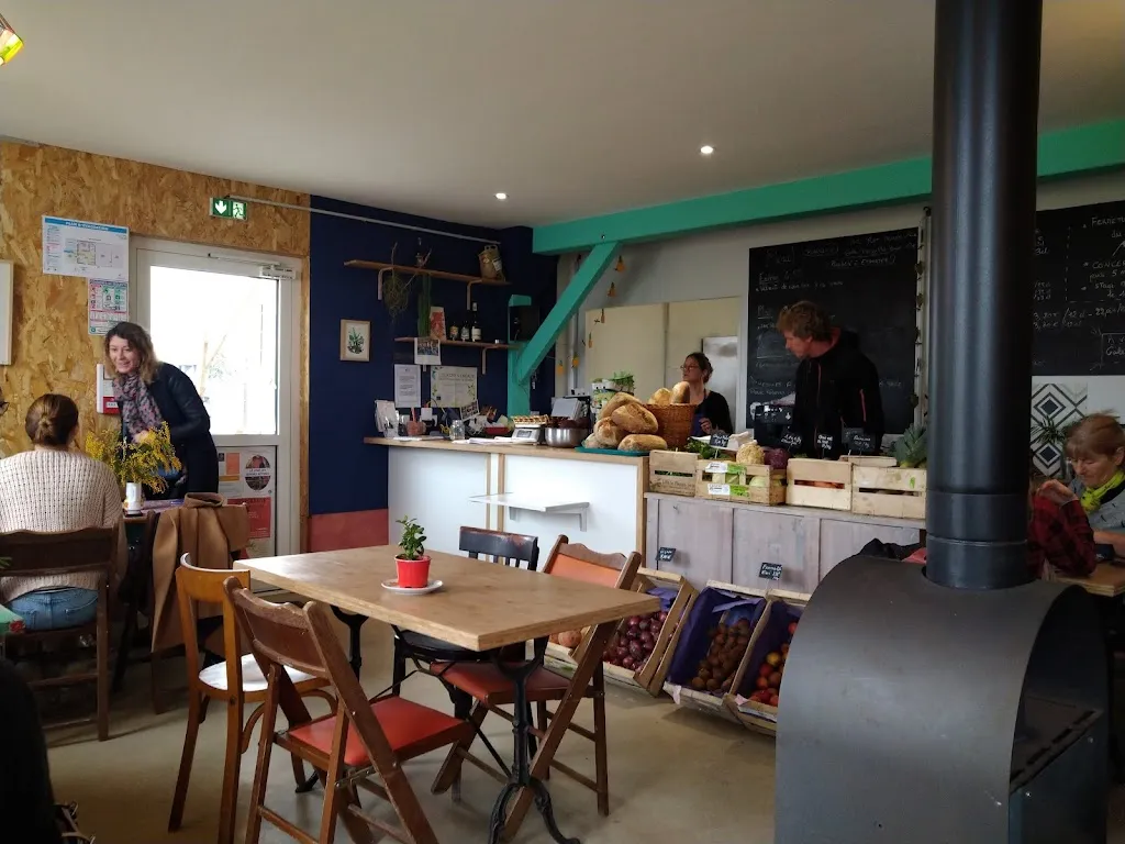 Emmanuel Nox Lecourtois_Ferme La Pampa_Bruz_review