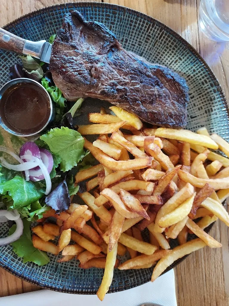 Mathilde Girard Fégli_La Passerelle Restaurant_Bruz_review