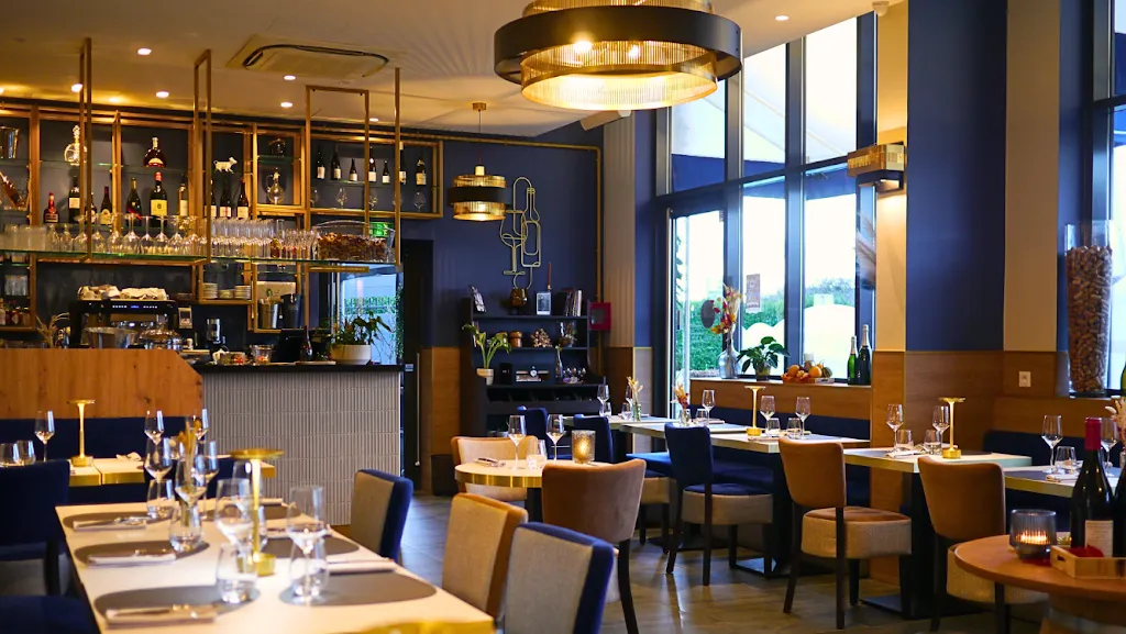 Le 10Vins Restaurant_Chanteloup-en-Brie_slider_image_1