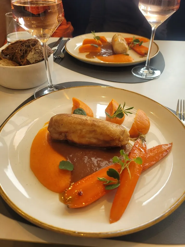 Le 10Vins Restaurant_Chanteloup-en-Brie_slider_image_3