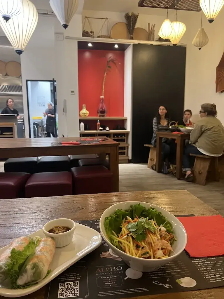 Yang Shu-Fei_Ai Pho_Chanteloup-en-Brie_review