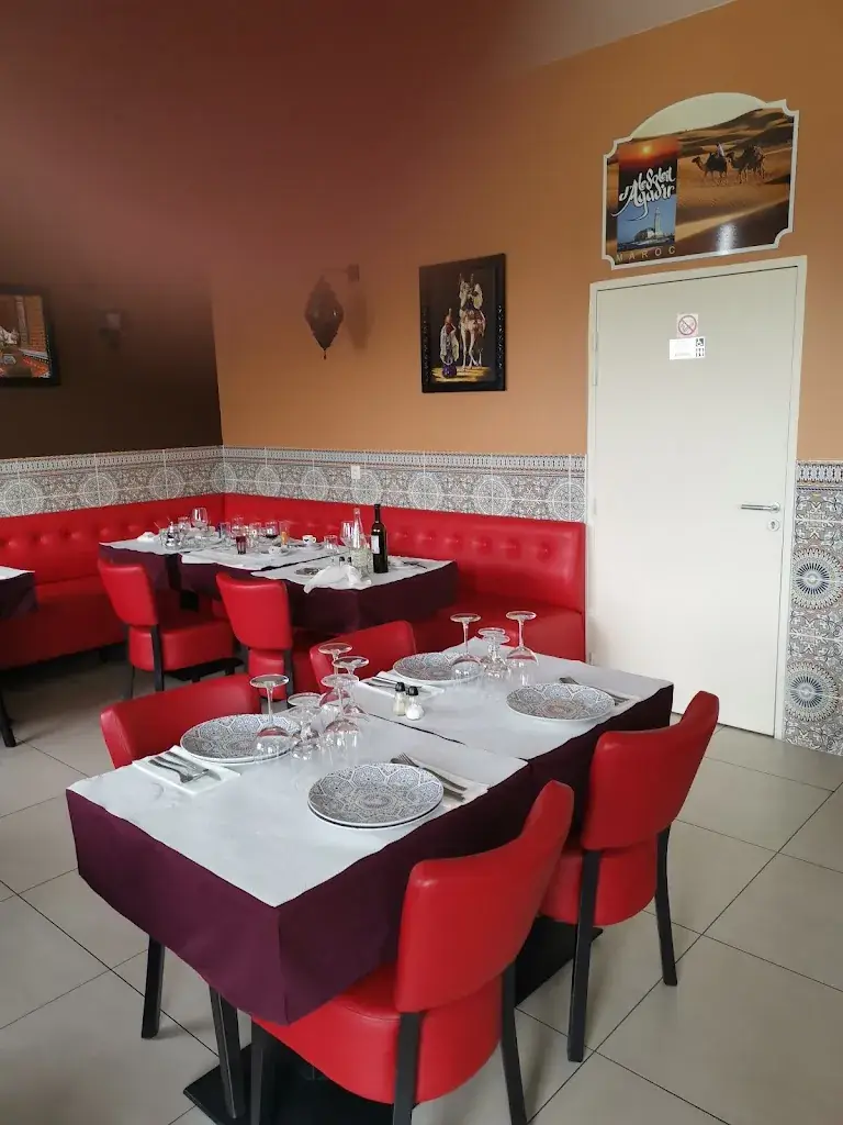 Alexandre Grebowski_Le Soleil d'Agadir_Chanteloup-en-Brie_review