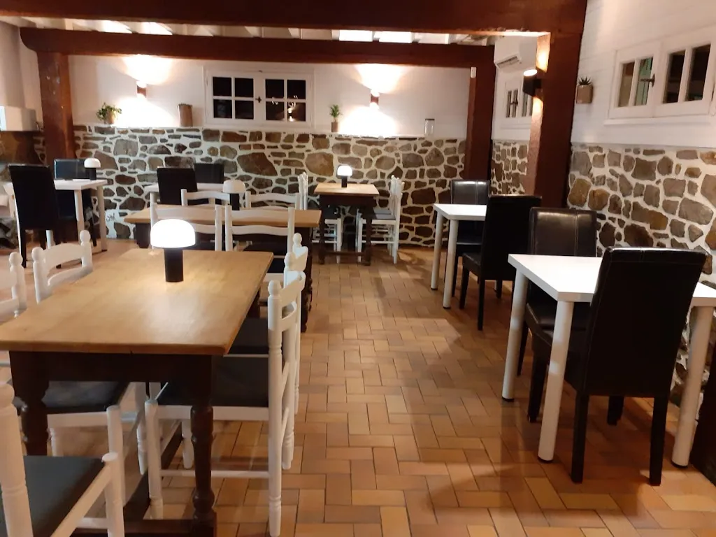 Yvan des pizz Restaurant in Châtillon-en-Vendelais