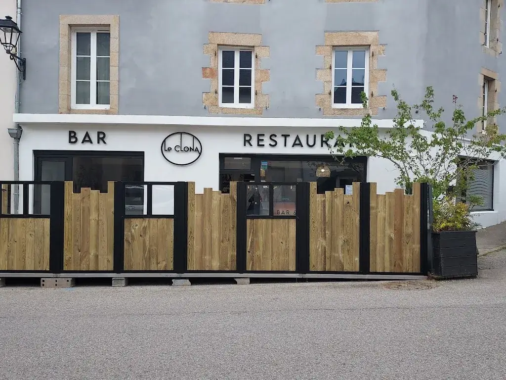 Le Clona restaurant in Châteaulin