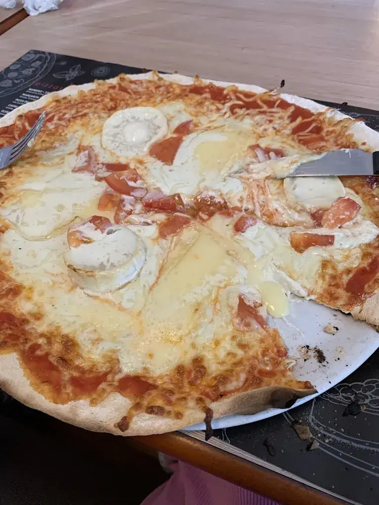 Le Minuscule restaurant in Châteaulin