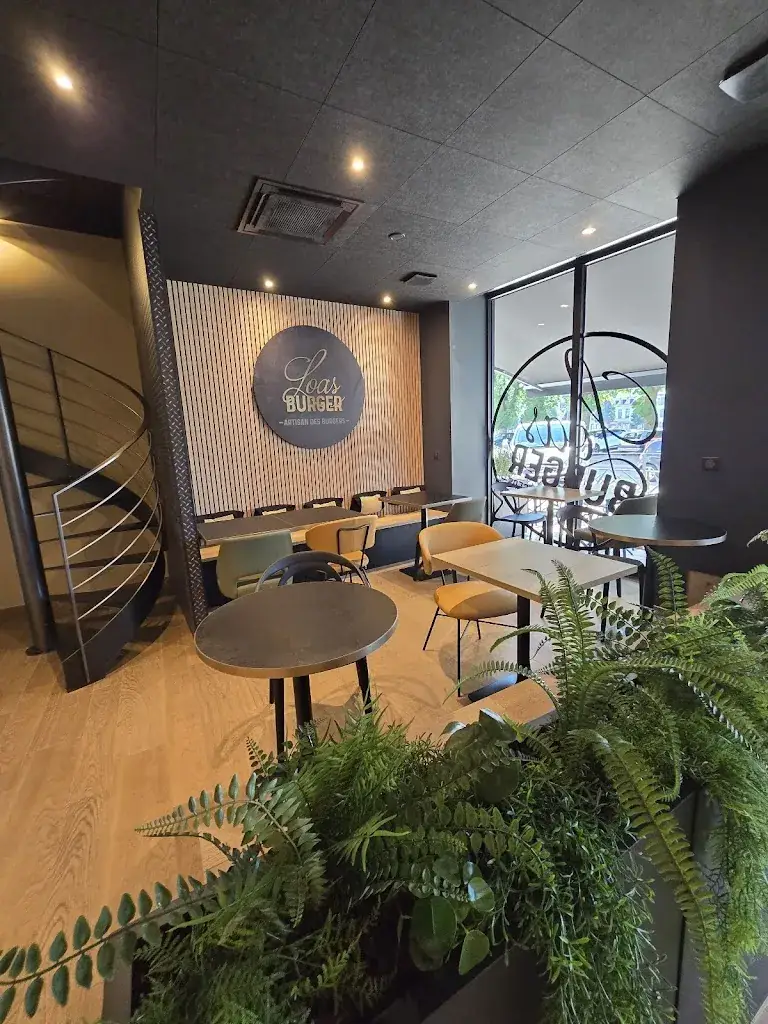 Loas Artisan des Burgers restaurant in Châteaulin