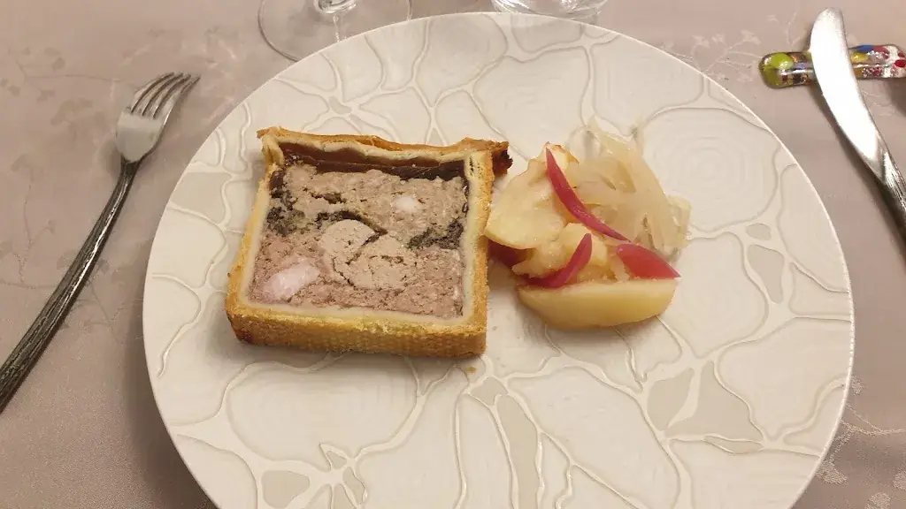 Alain Benavente_L'éclosion badinières_Eclose-Badinières_review