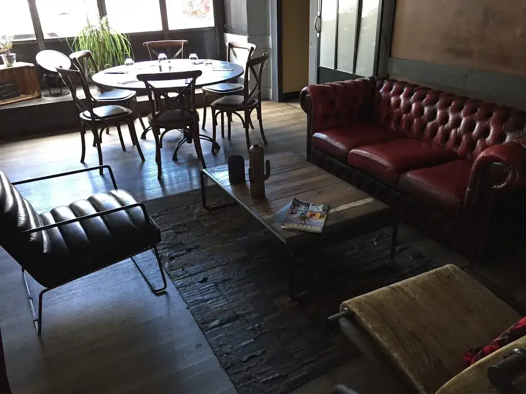 Les Coudes sur la Table ristorante a Chantepie