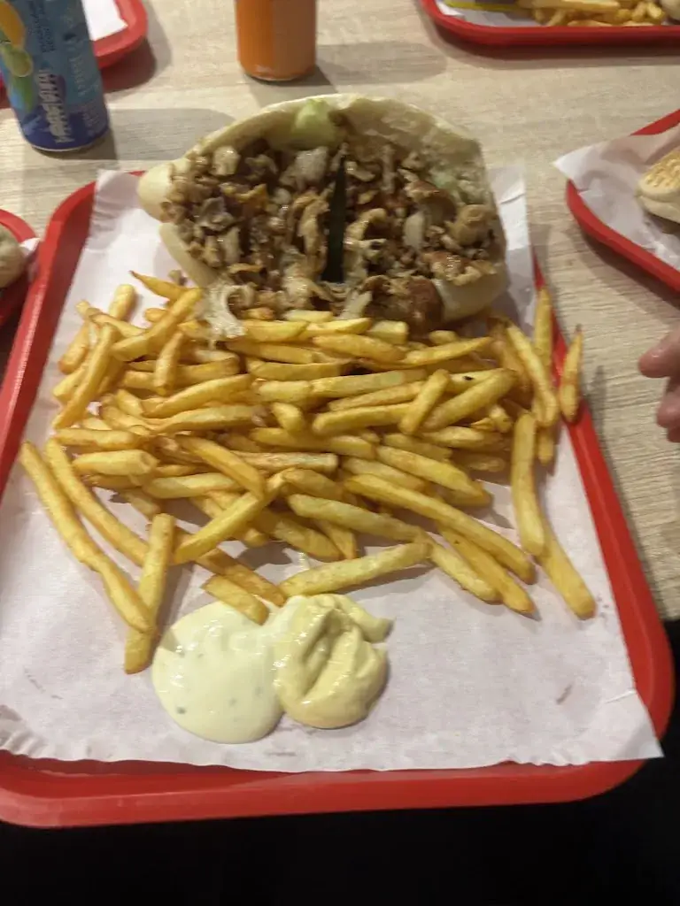 Cyprien Delachatre_Le Sultan_Chantepie_review