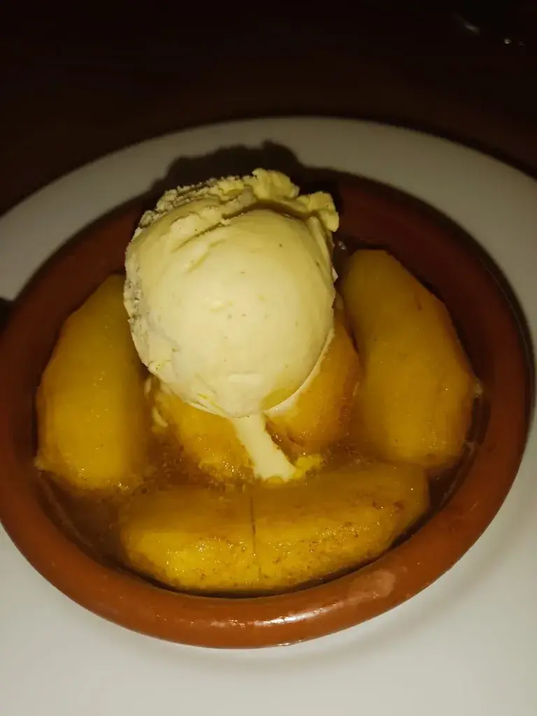 Corinne Polard_Le Vent des Iles_Châteauneuf-du-Faou_review