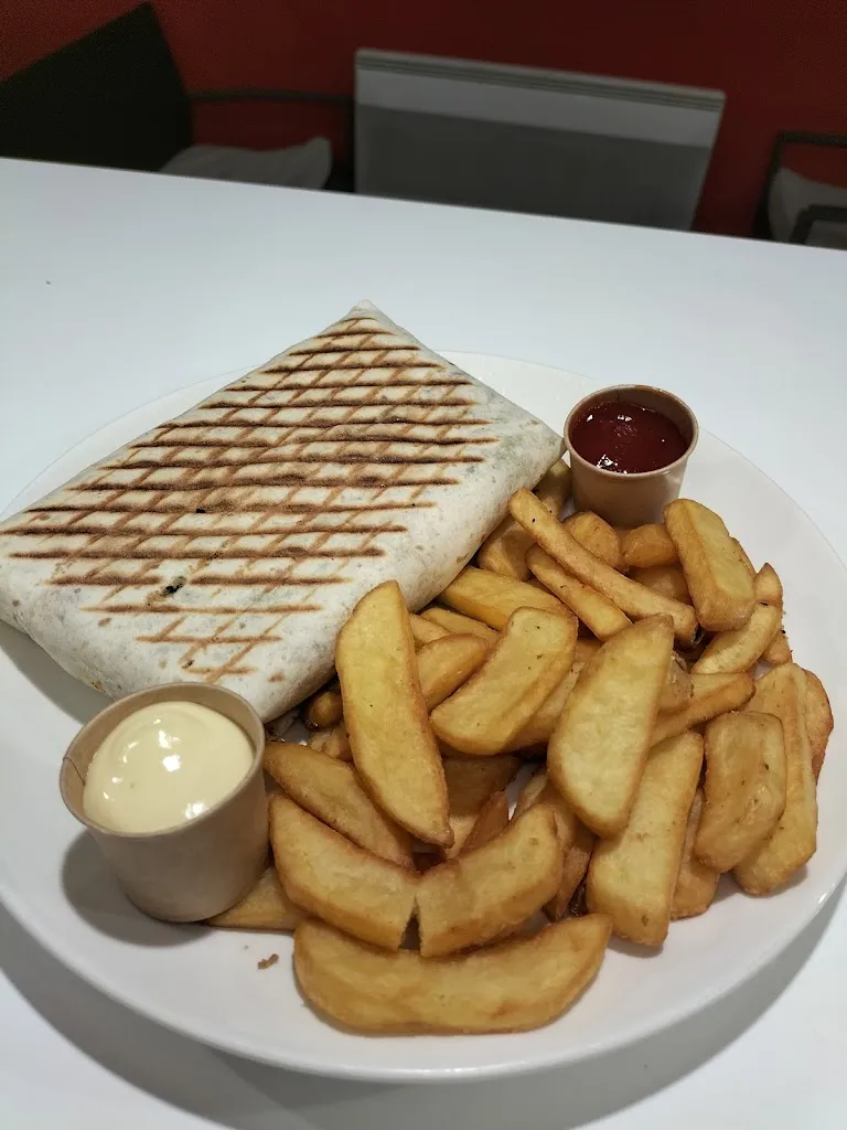 Menu_Restaurant Royal_Châteauneuf-du-Faou_immagine_7