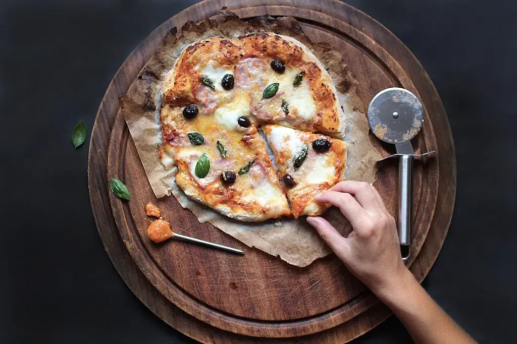 Menu_Pizzas d'Or val_Châteauneuf-du-Faou_image_3