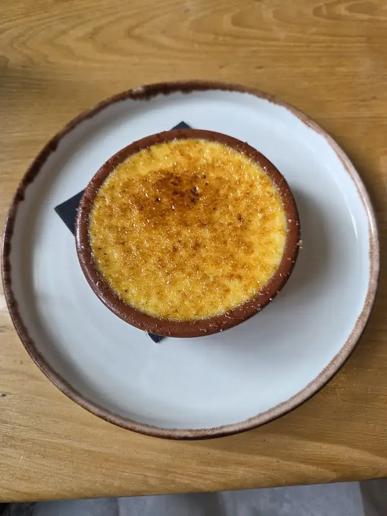 Anna Piotrowska_Le Café Serpente_Chartres_review