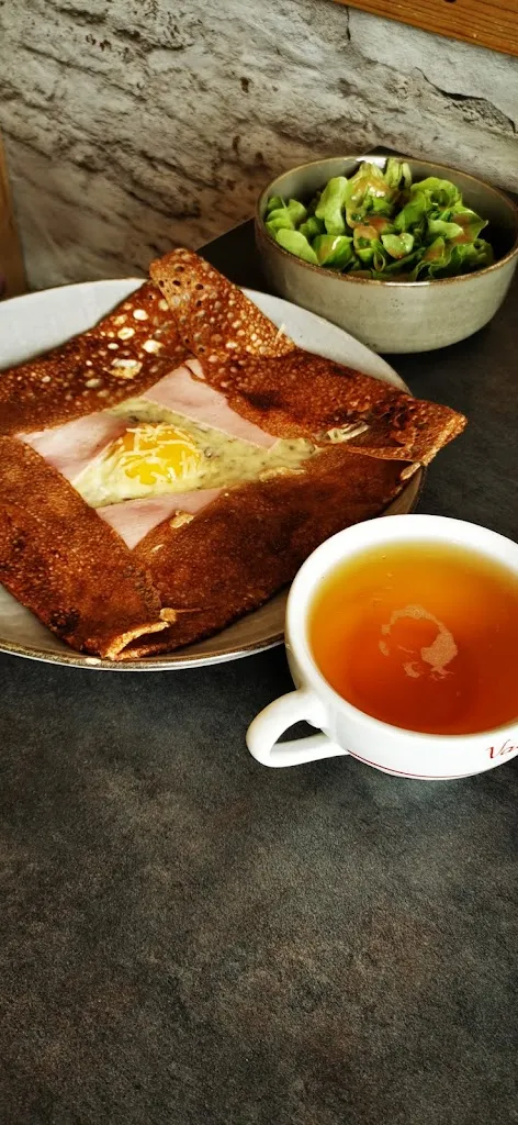 Natalia_La Tuile_Chartres-de-Bretagne_review