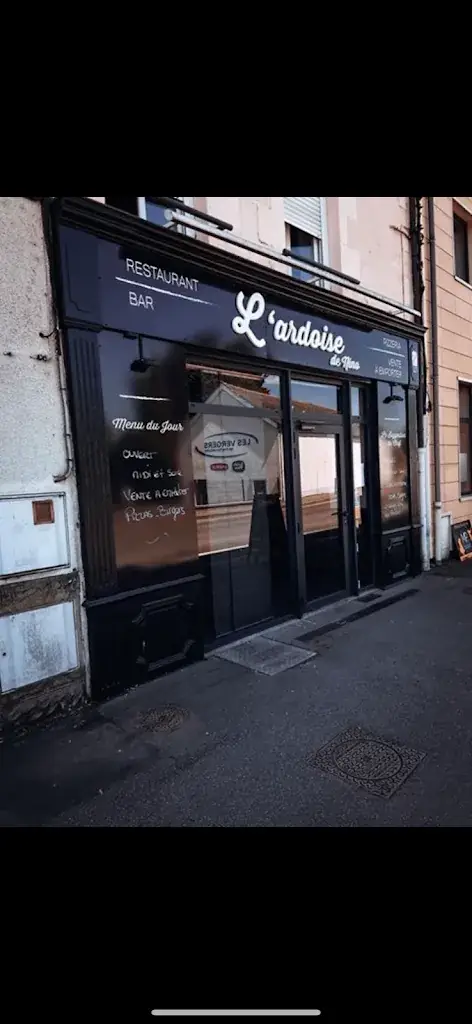 L ardoise de Nino_Châteaubourg_slider_image_1