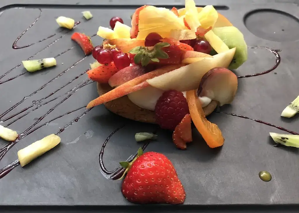 L ardoise de Nino_Châteaubourg_slider_image_2