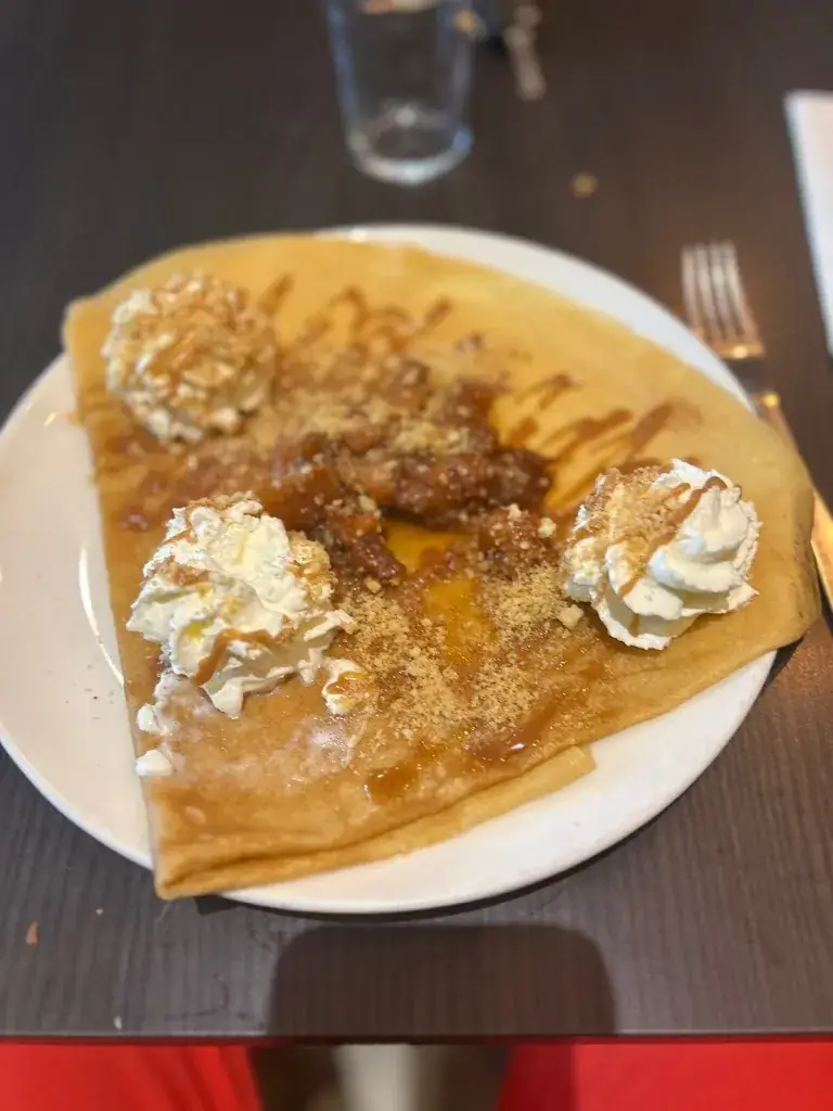 JACKY BOUVRIE_CHEZ SUZETTE_Châteaubourg_recensione