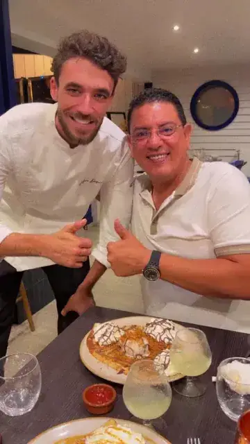 CHEZ SUZETTE_Châteaubourg_slider_image_1