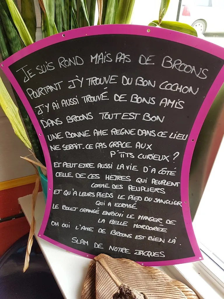 Menu_Les Petits Curieux_Châteaubourg_image_1