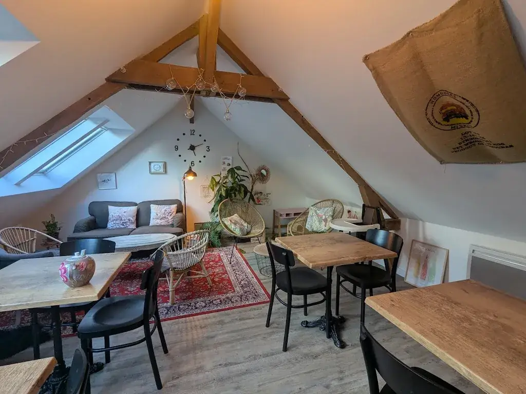 Noëmie Ablrd_Au Temps des Cerises_Châteaubourg_review