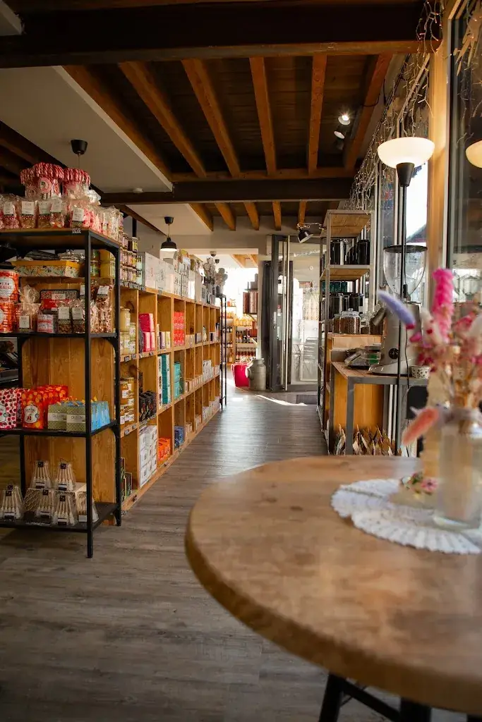 Au Temps des Cerises_Châteaubourg_slider_image_3