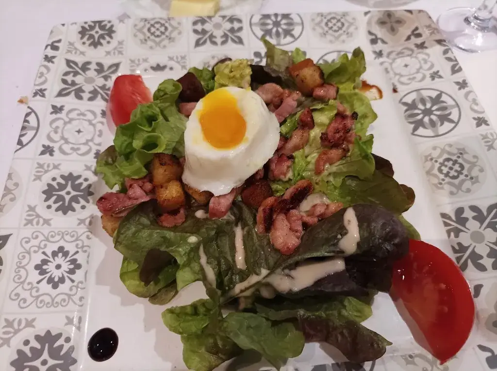 Brian Halsall_Le Carrick_Carhaix-Plouguer_review