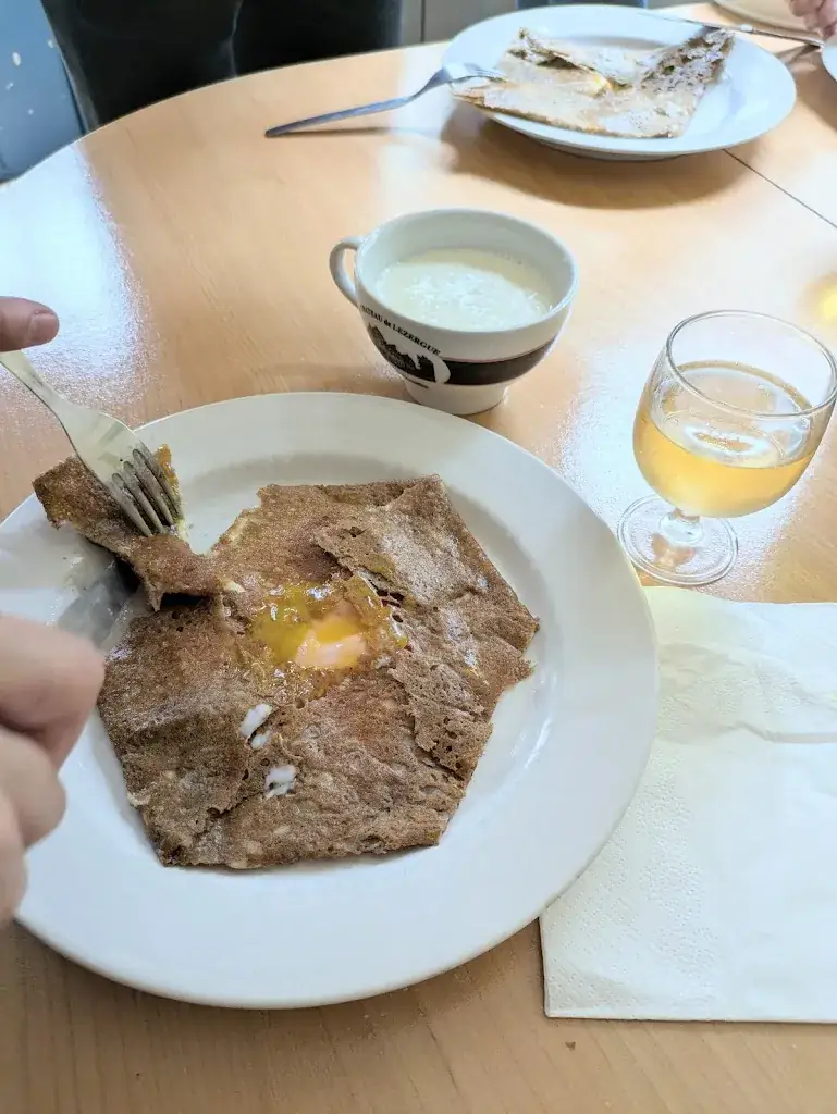 MLisa J._Crêperie Les Salines_Carhaix-Plouguer_review