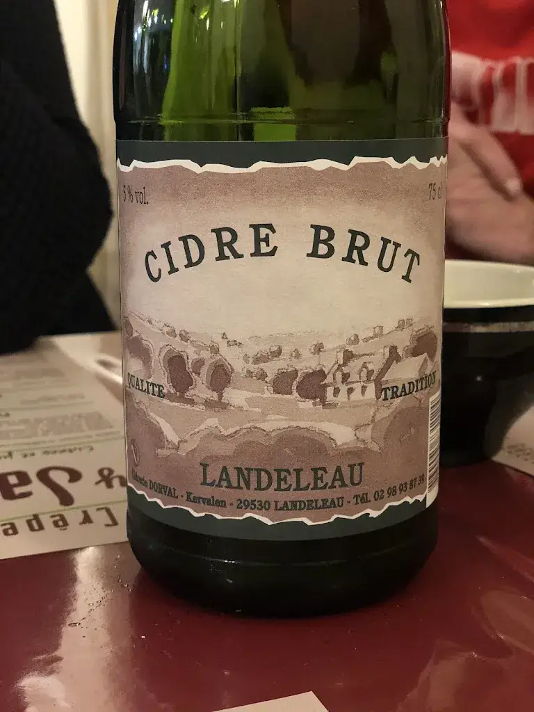 Oleksandr Vershynin_Ty Jadyo_Carhaix-Plouguer_review