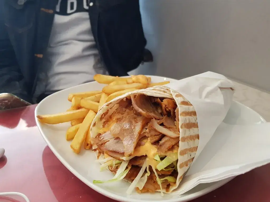 Menu_Dounia Kebab_Carhaix-Plouguer_immagine_2